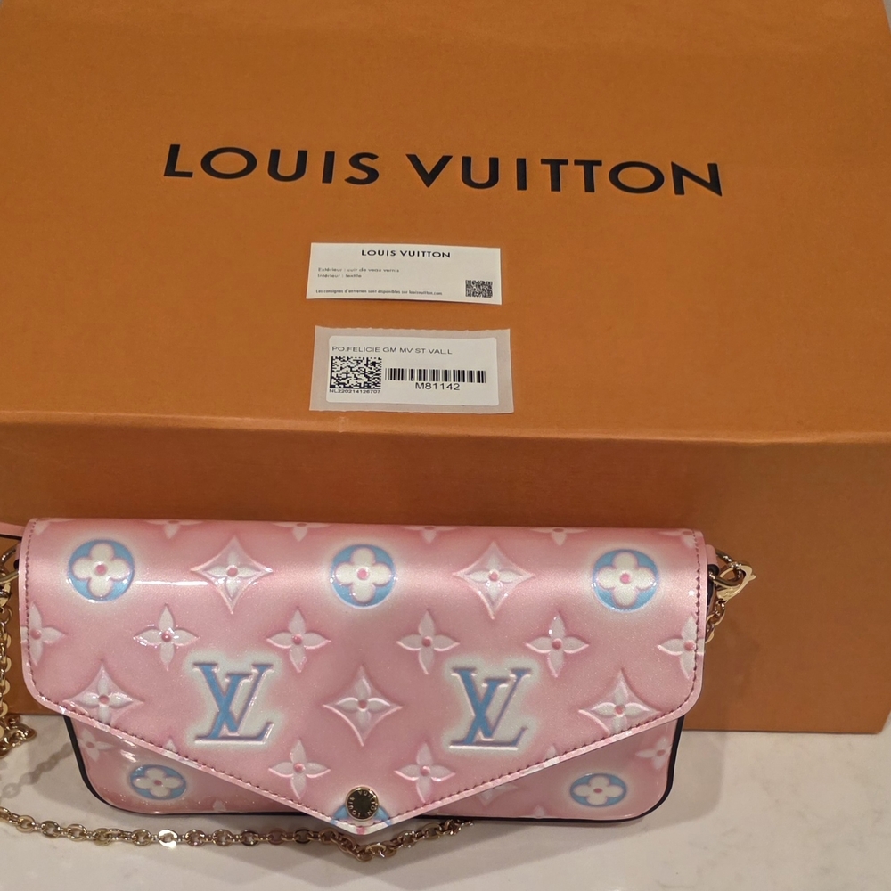 Louis Vuitton Felicie Pochette Valentines Edition New With Defects - Picture 13 of 15